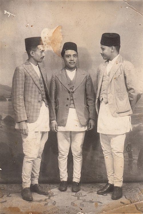 Newari men in Tapalan and Suruwa