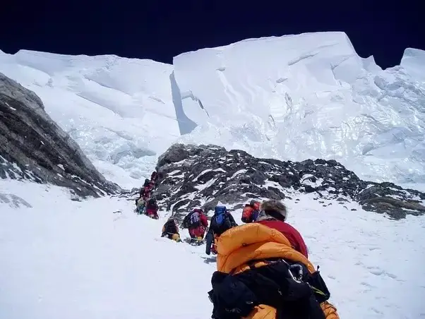below the K2 bottleneck, how 11 people died in the 2008 K2 disaster