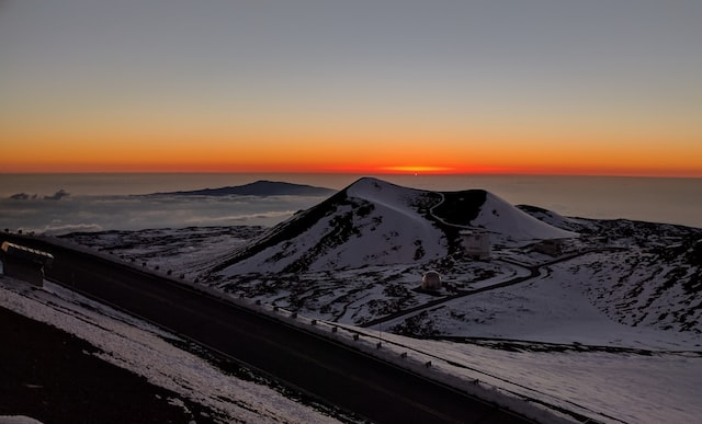 Hawaii’s Mauna Kea Mountain, mount everest facts, interesting mount everest facts
