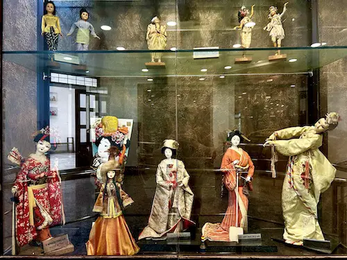 Japanese dolls in doll museum in jaipur