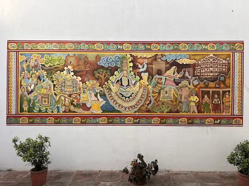 Wall art in Jawahar Kala Kendra Jaipur