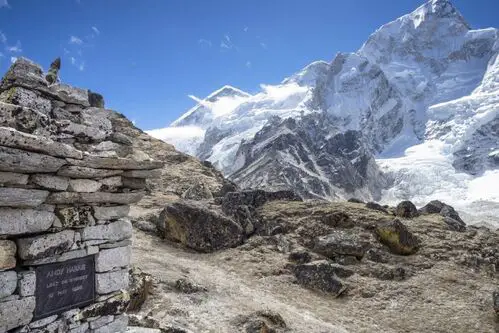 Memorial for the Adventure Consultants team, Andy Harris