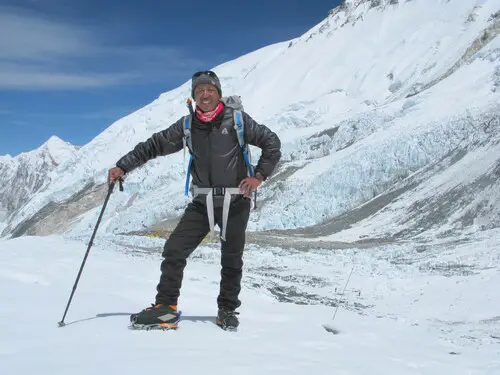 Apa sherpa in the mountains