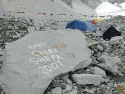 Babu Chiri Sherpa Memorial on Everest