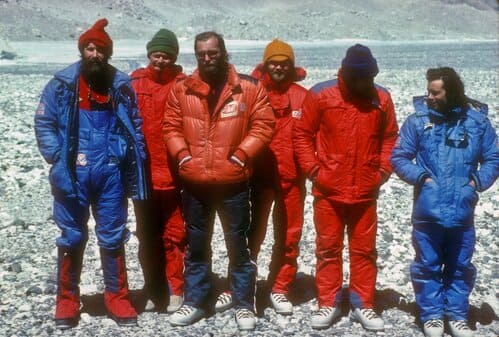 Team photo of Everest Expedition in 1982