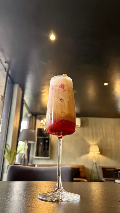 Vanilla Strawberry Iced Latte Carbon Jaipur