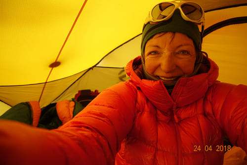Lydia Bradey, Can you climb Everest without oxygen